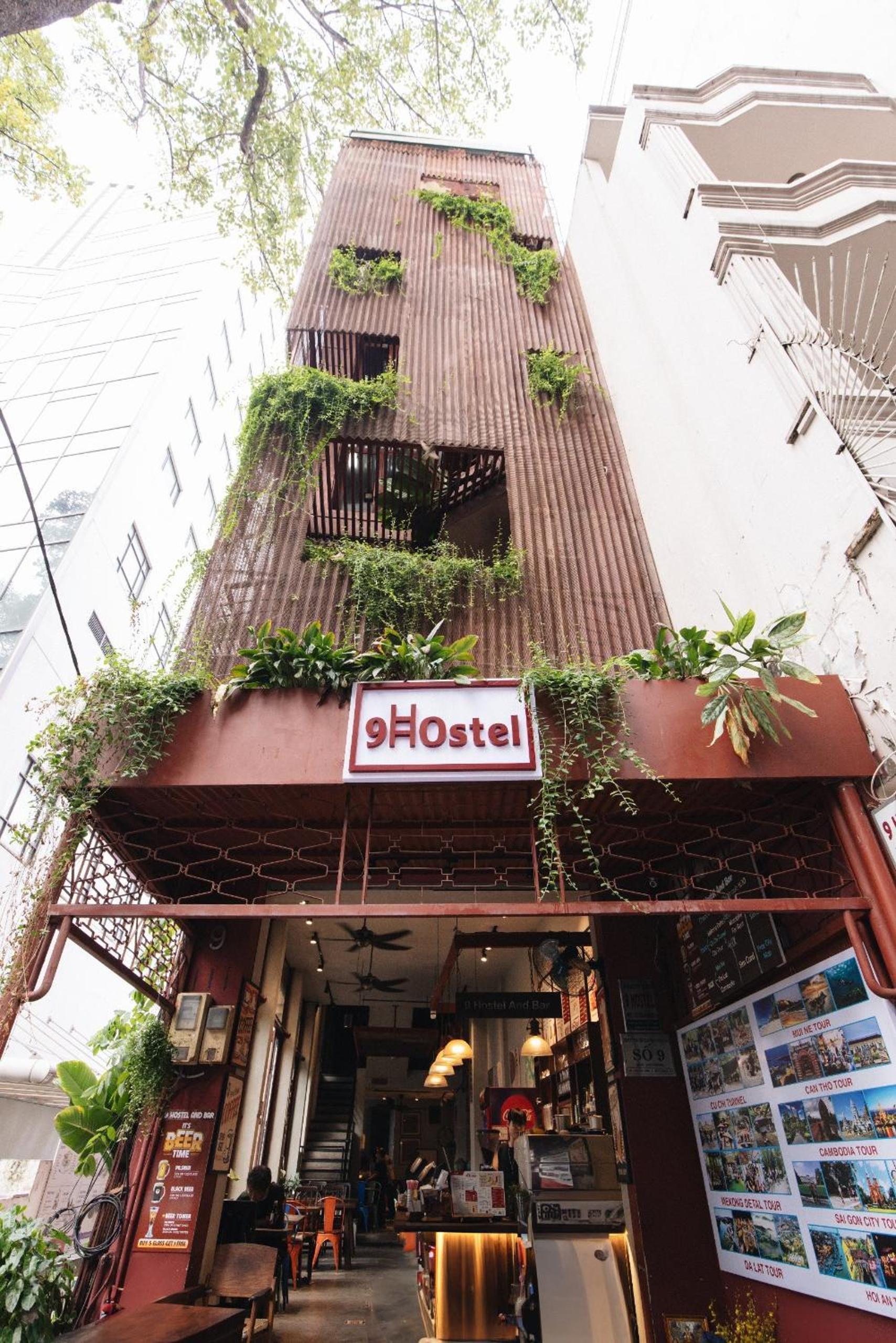 9 Hostel And Bar 2/63