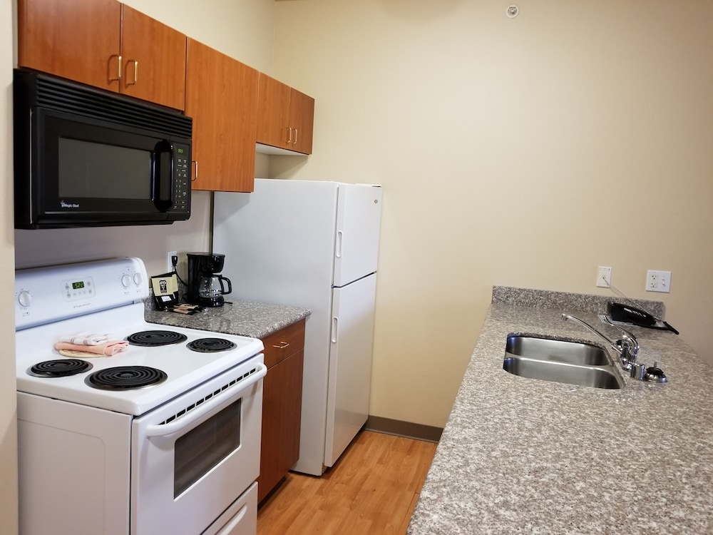 Grand View Inn And Suites 5/65