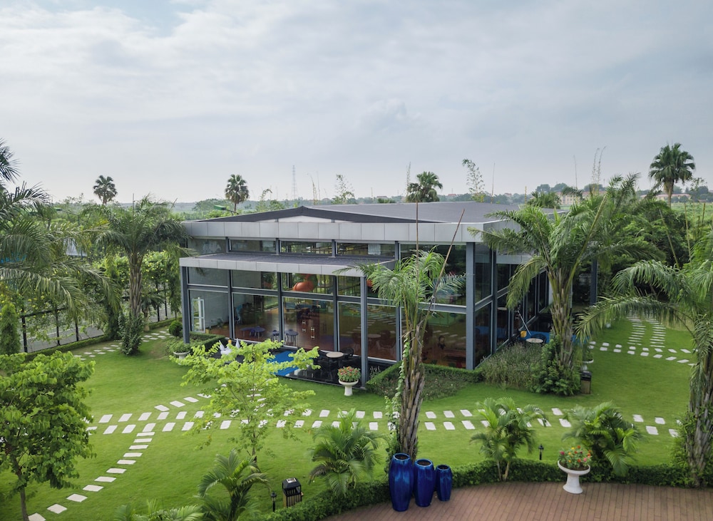 FLC LUXURY RESORT VINH PHUC 2/70