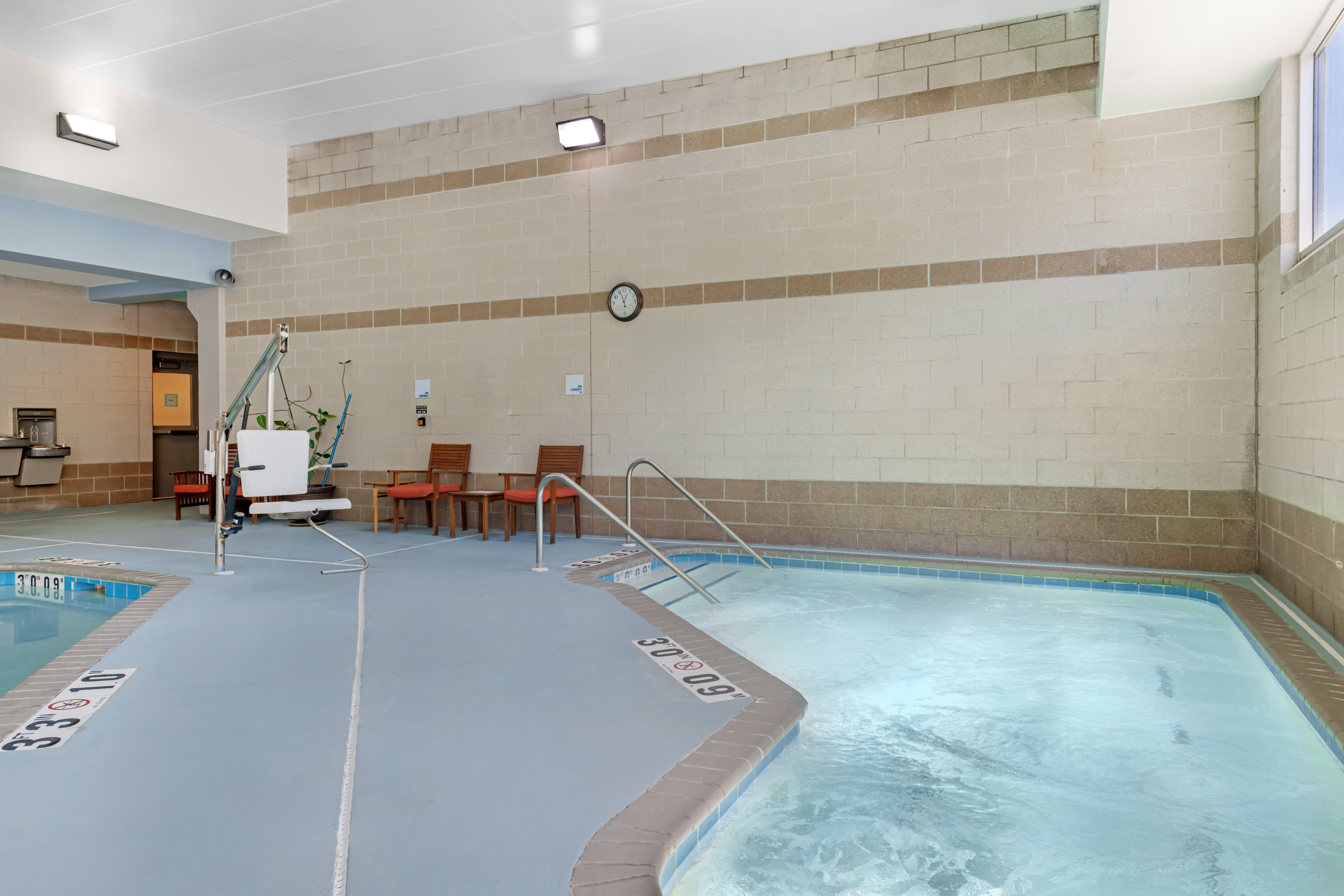 Holiday Inn Express St. Croix Valley 34/76