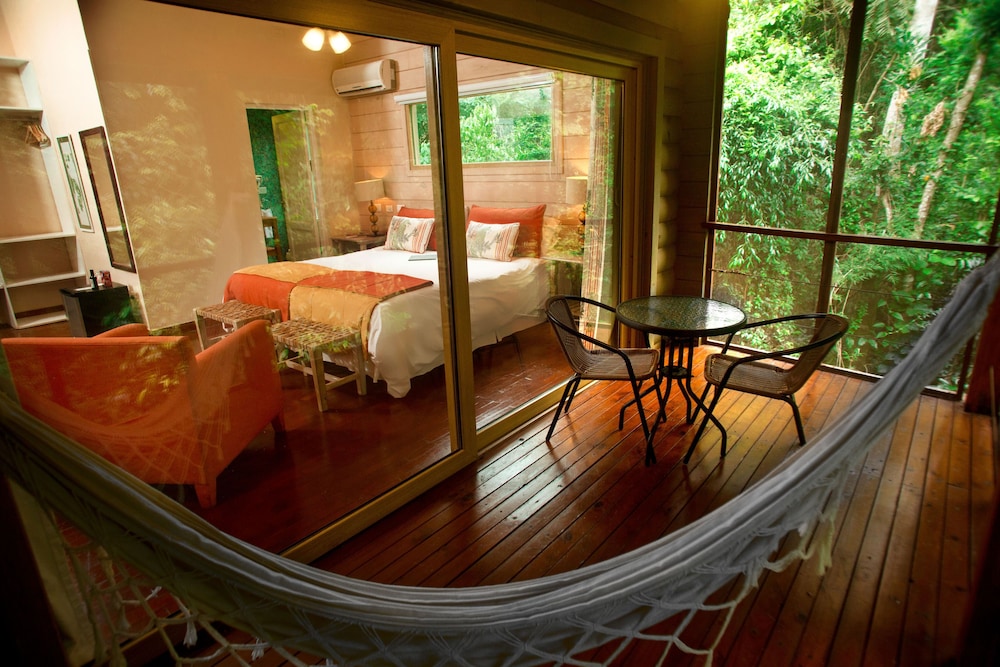 La Reserva Virgin Lodge 34/64