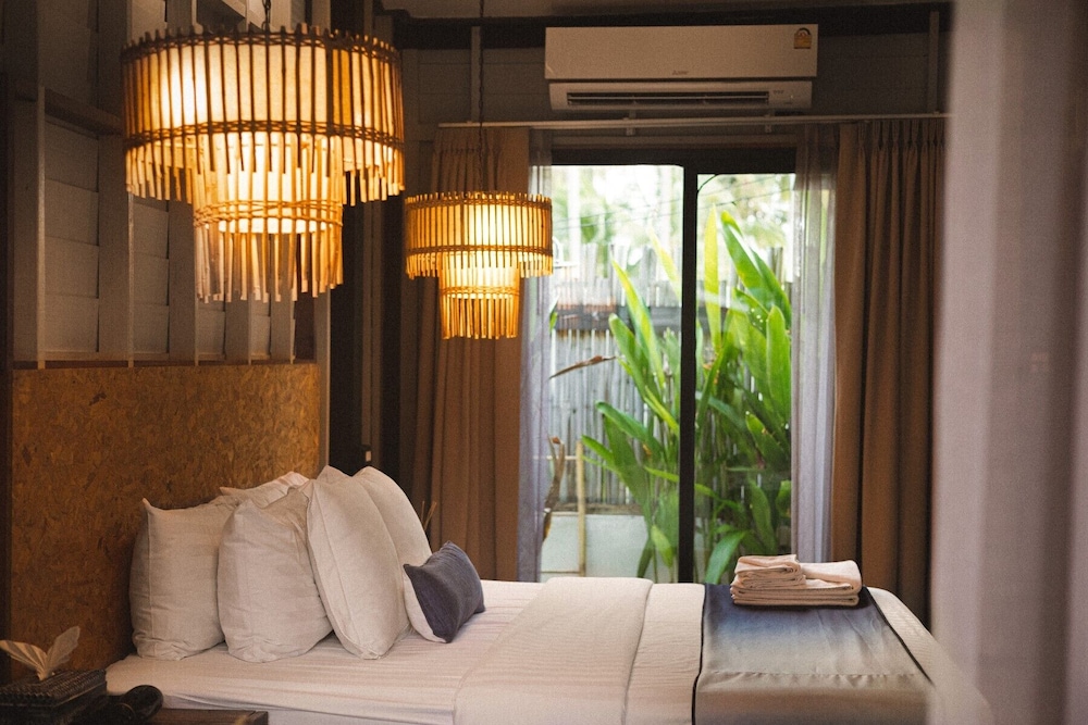 Sichon Cabana Beach Resort 50/80