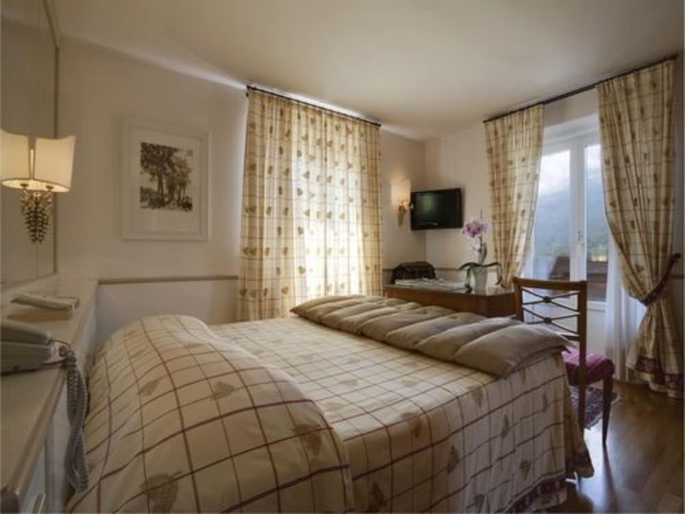 SUPERIOR, DOUBLE BED