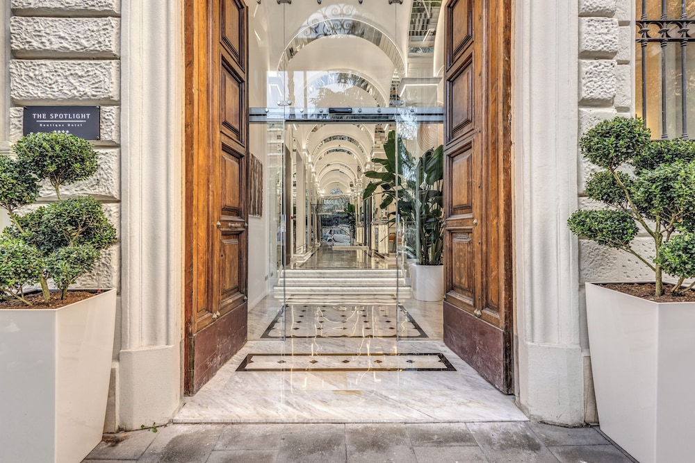 The Spotlight Boutique Hotel 6/49