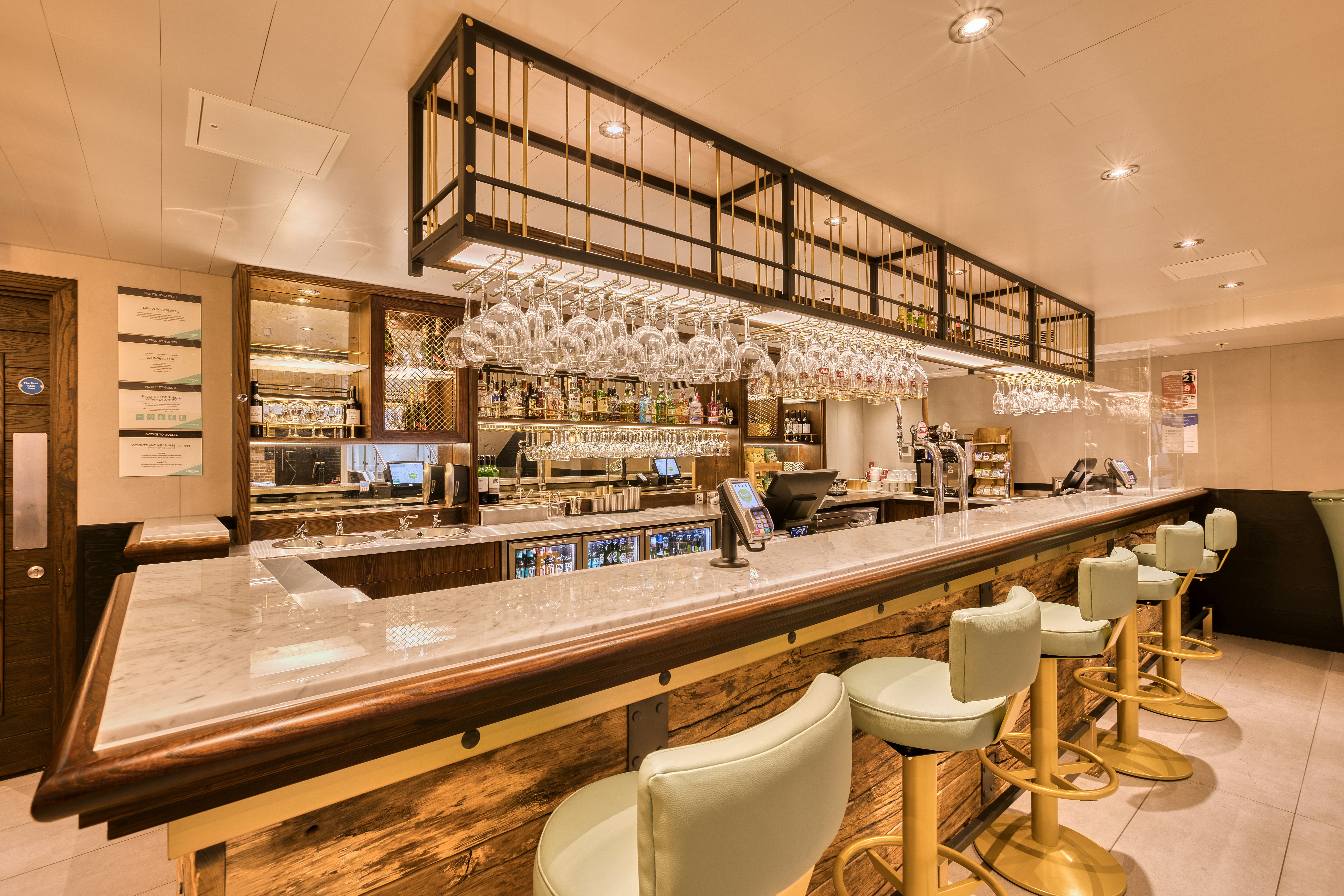Hub by Premier Inn London Soho hotel 21/24