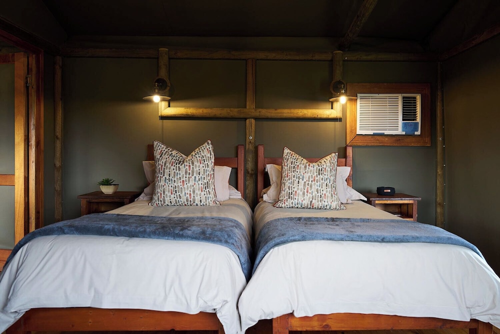 Buffelsdrift Game Lodge 15/73