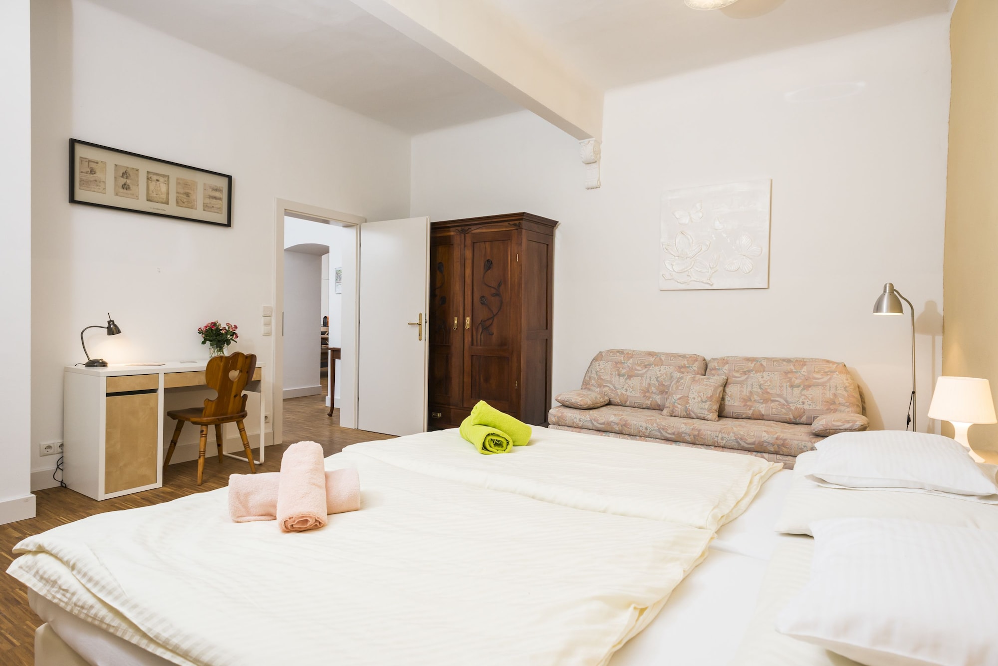 2 Bedrooms, Apartment, Garden Area