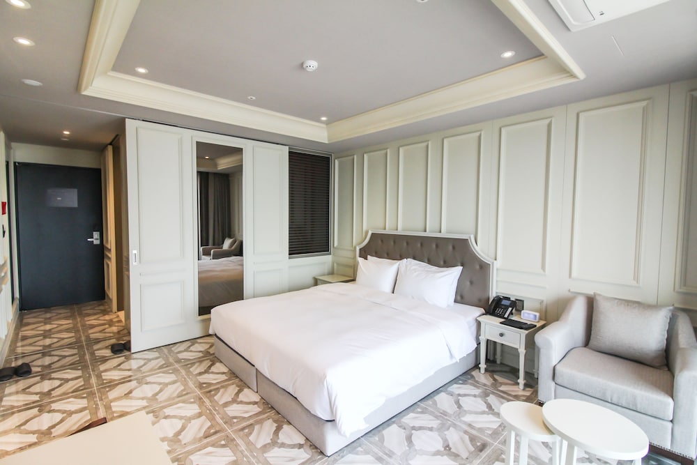 Golden Tulip Ever Yongin 24/39