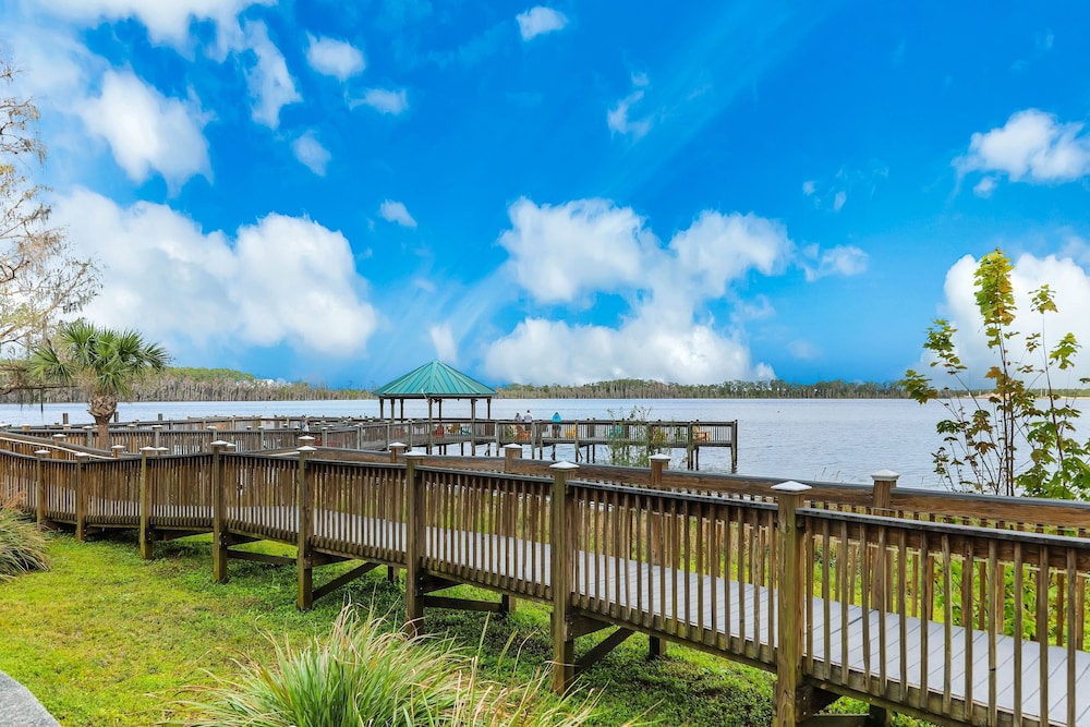 Blue Heron Beach Resort 66/70