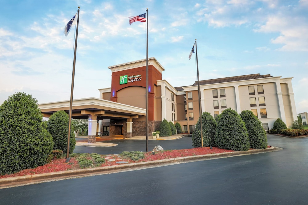 Holiday Inn Express Burlington 73/79