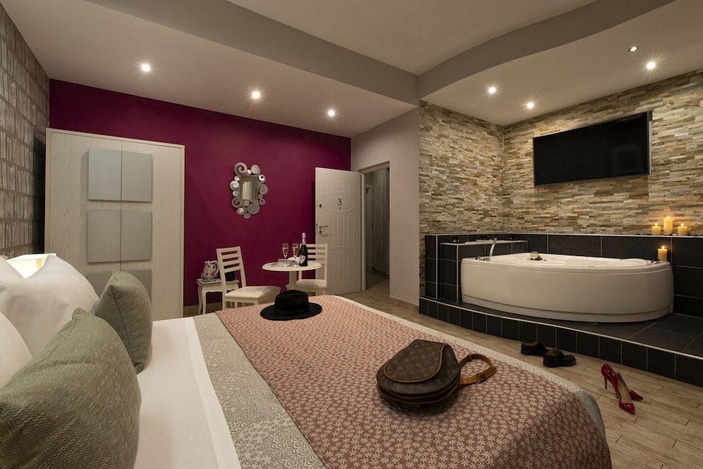 Five Rooms Rome 40/63