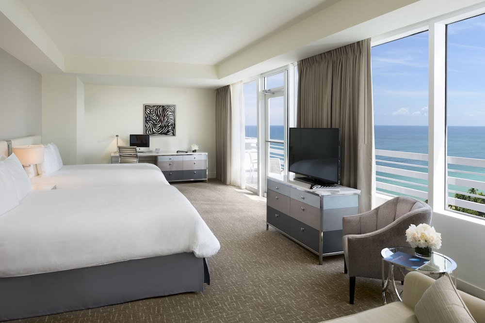 Fontainebleau Miami Beach 7/46