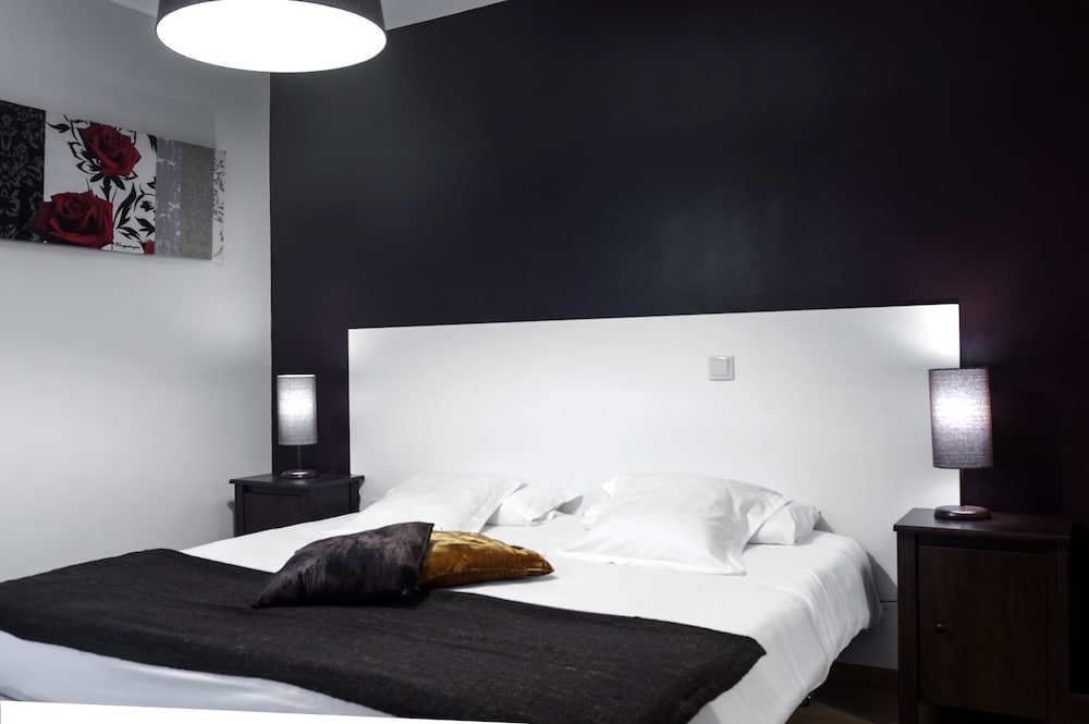 Thc Gran Via Hostel 11/28