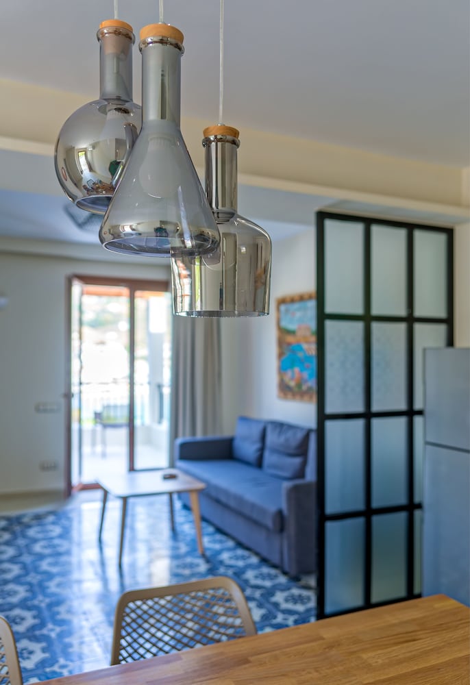 Hermes Suites 21/50