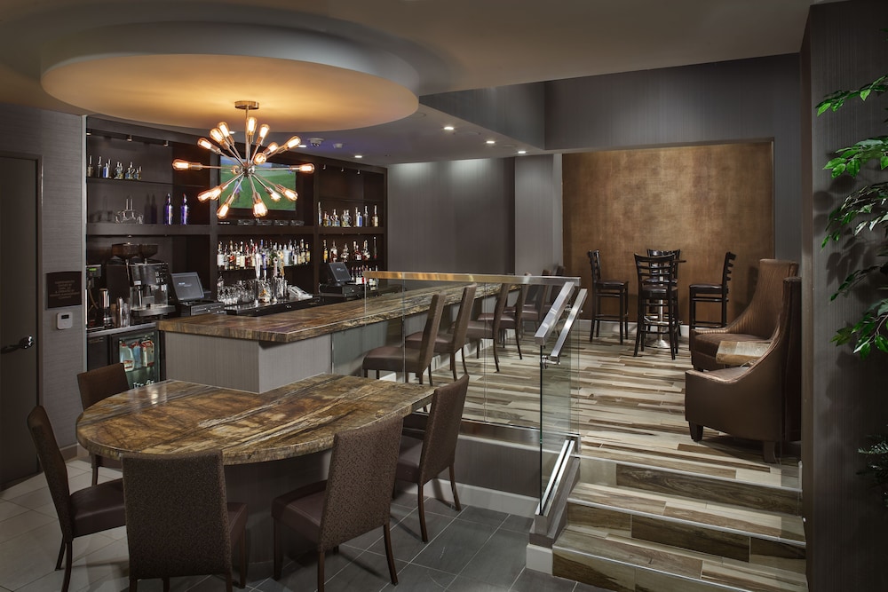 Crowne Plaza Phoenix Airport - Phx 47/76