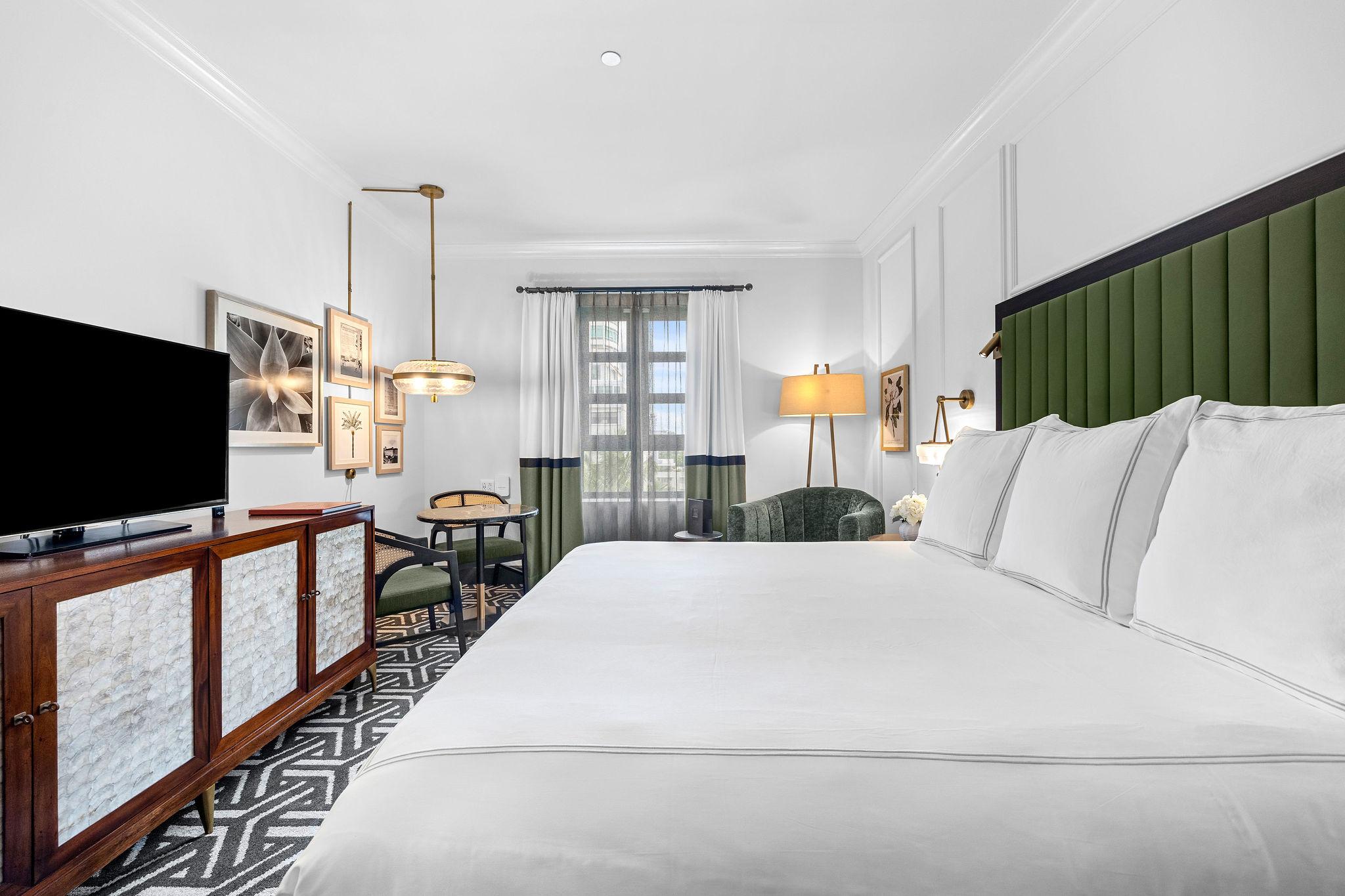 Heritage, Classic, King Bed