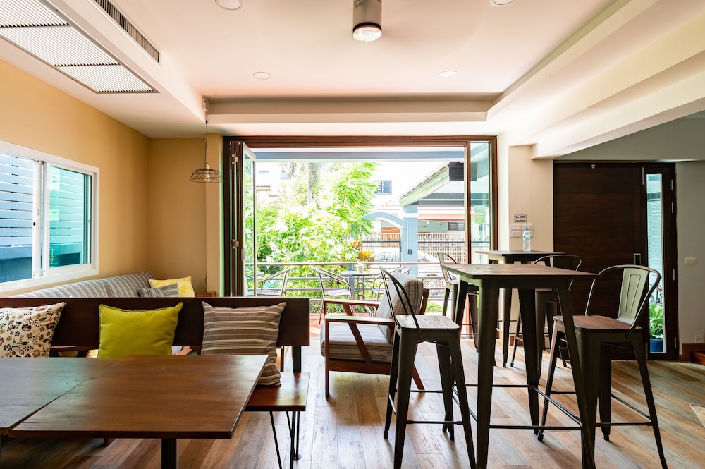Maneeya Park Residence 36/50