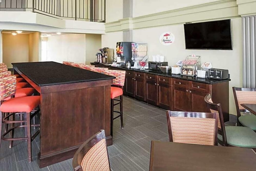 Americas Best Value Inn Suites Phenix City 21/21