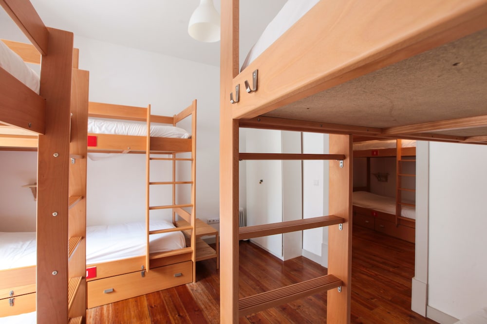 Inn Possible Lisbon Hostel 26/50