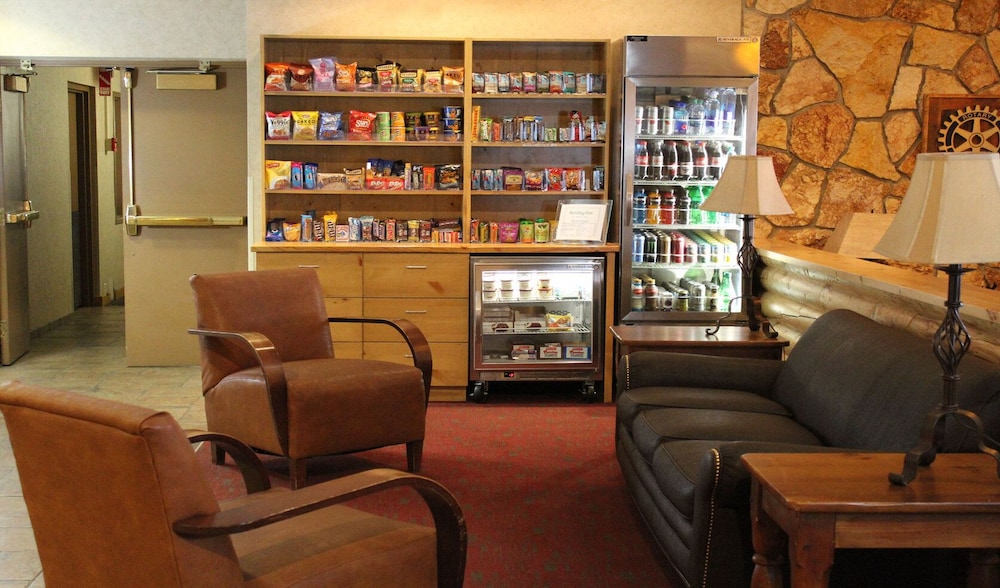 Field & Stream Lodge Bozeman 29/53