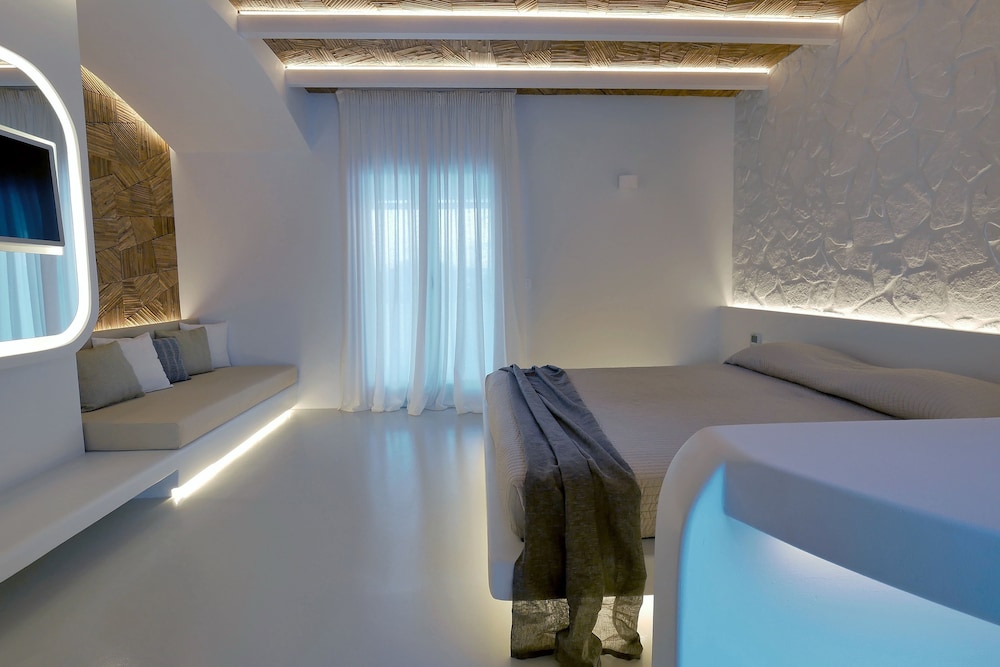 Andronikos Hotel - Adults Only 21/82