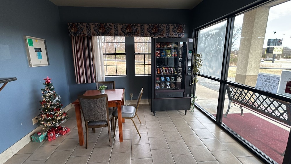 HiWay Inn Express Kiowa Hwy 69 29/55