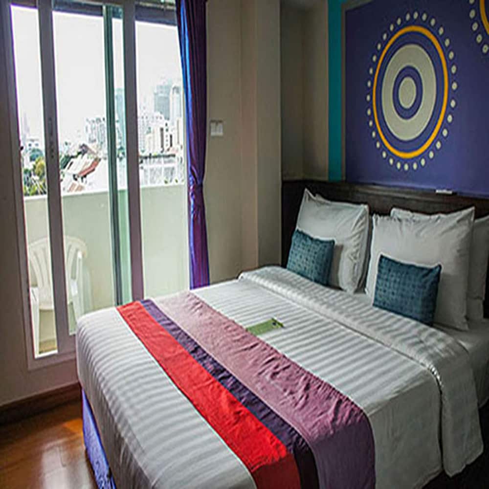 Sawasdee Hotel At Sukhumvit Soi 8 19/48