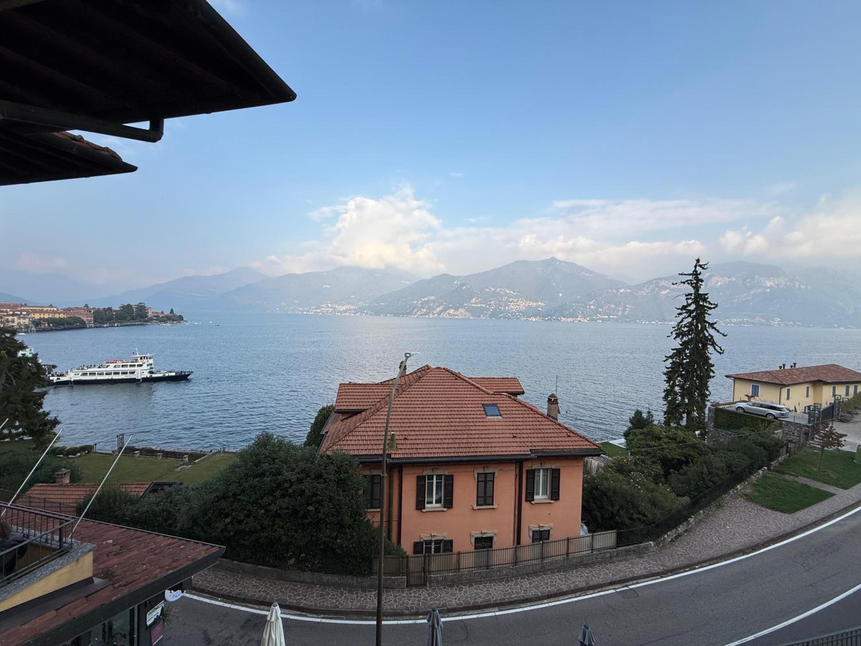 Lake Como Hostel 17/24