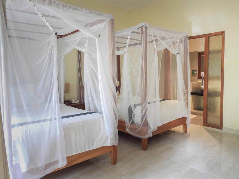 Puri Sari Beach Hotel 18/50