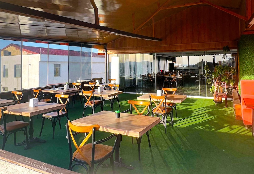 Avist Hotel 42/50