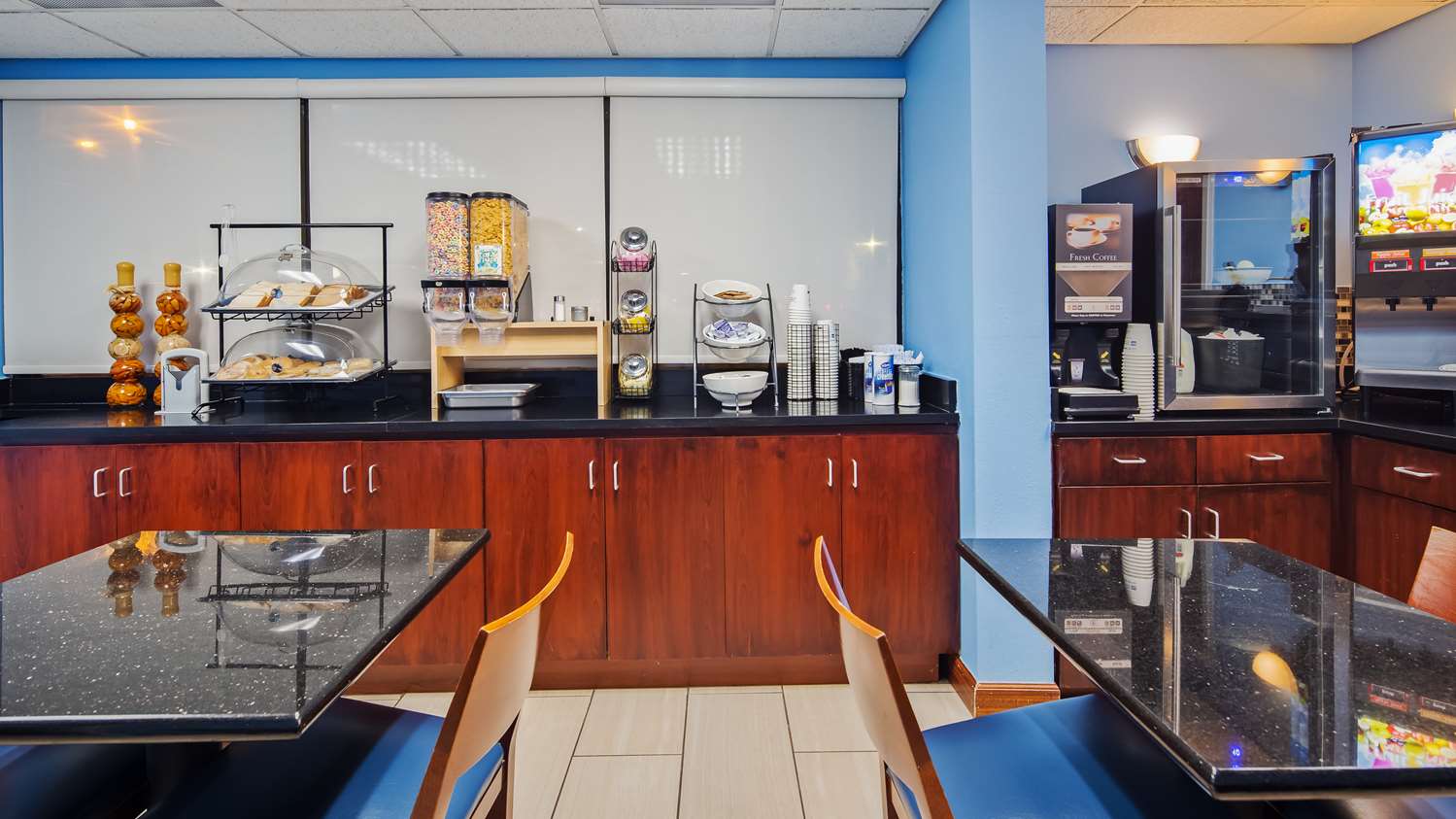 SureStay Hotel By Best Western Lenoir City 8/10