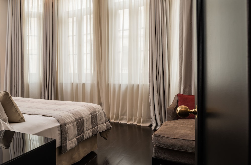 60 Hyde Park Gate Hotel 33/71