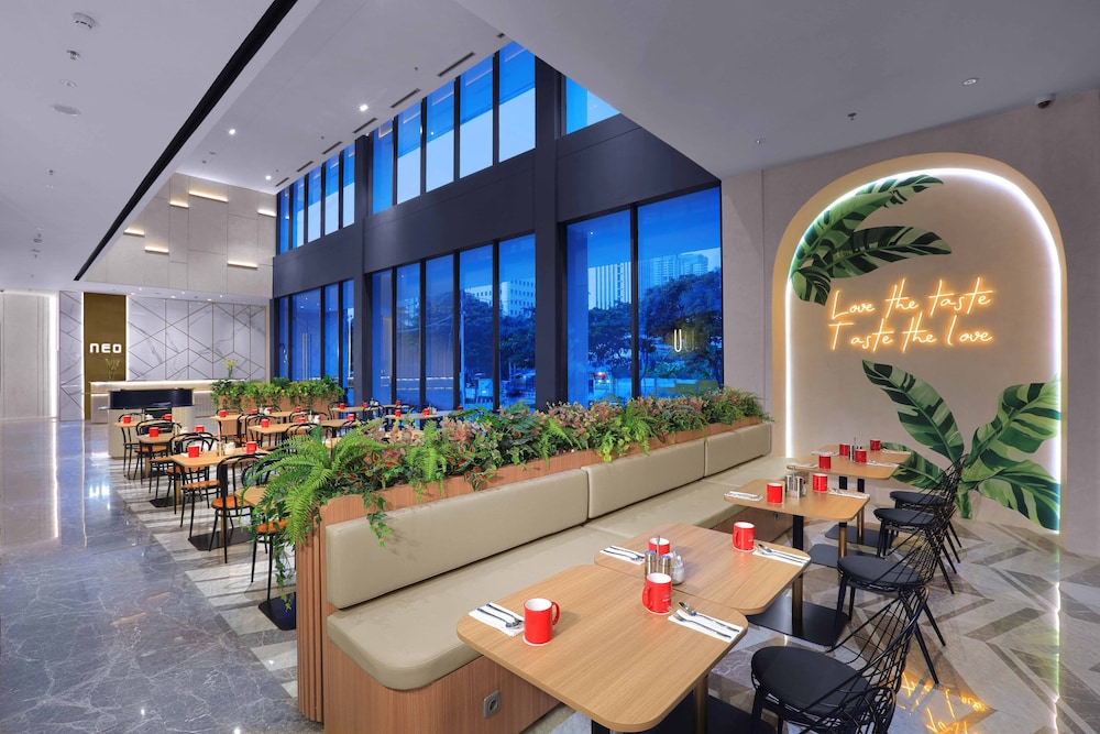 Hotel Neo Puri Indah 6/39
