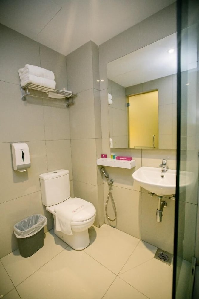Merdeka Hotel 48/50
