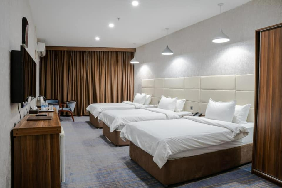 Bloom Hotel 9/12