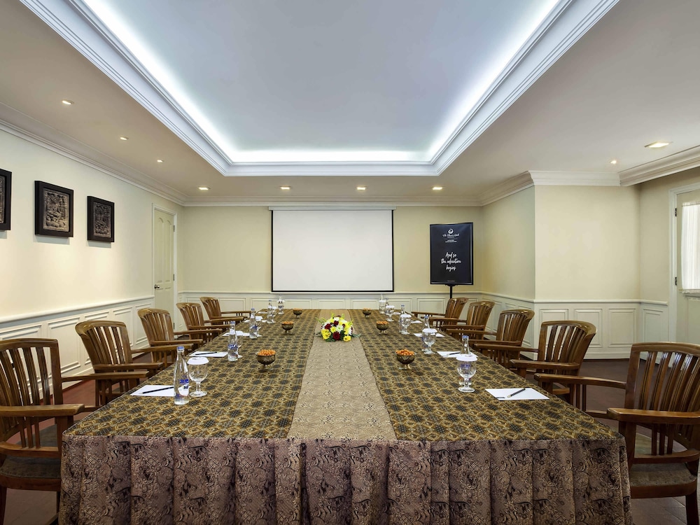 The Phoenix Hotel Yogyakarta - Handwritten Collection 51/61