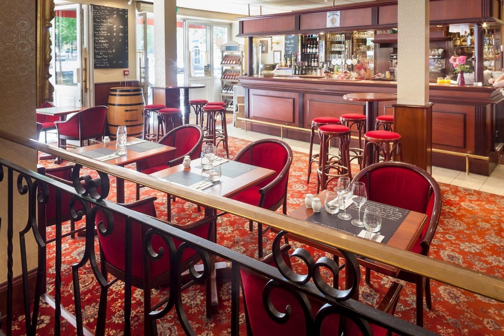 The Originals City Hotel Le Lion Dorr Chinon Inter Hotel 52/76