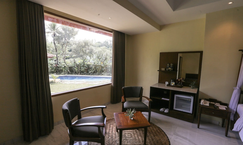Ubud Hotel Villas Malang 55/76