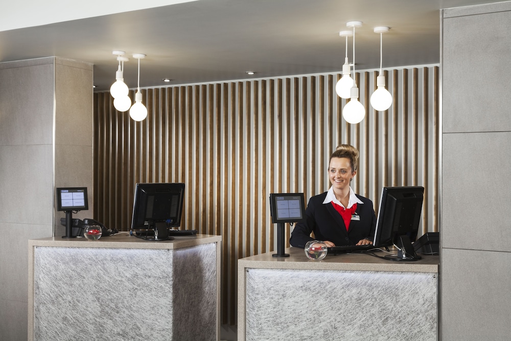 Mercure Northampton 4/63