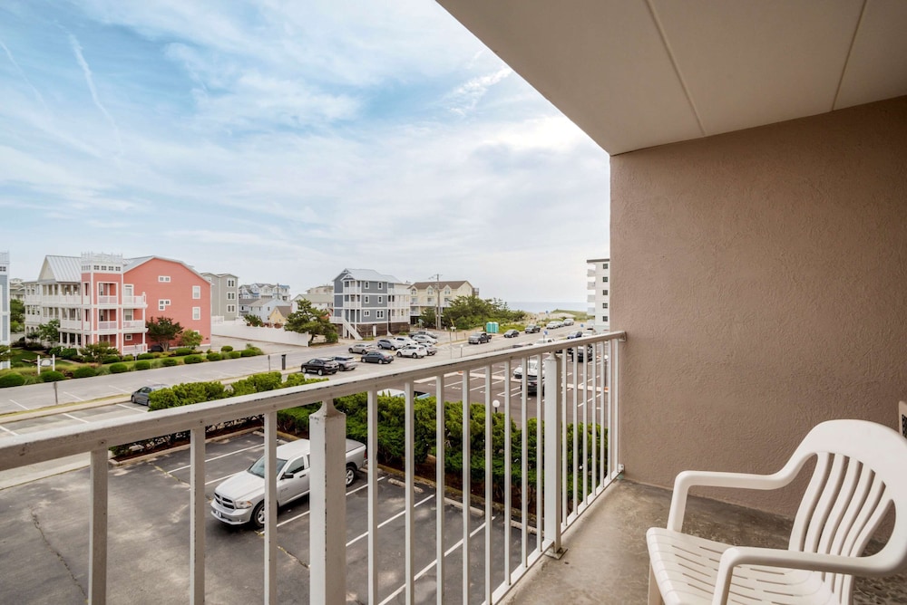 Quality Inn & Suites Ocean City Fenwick 7/52