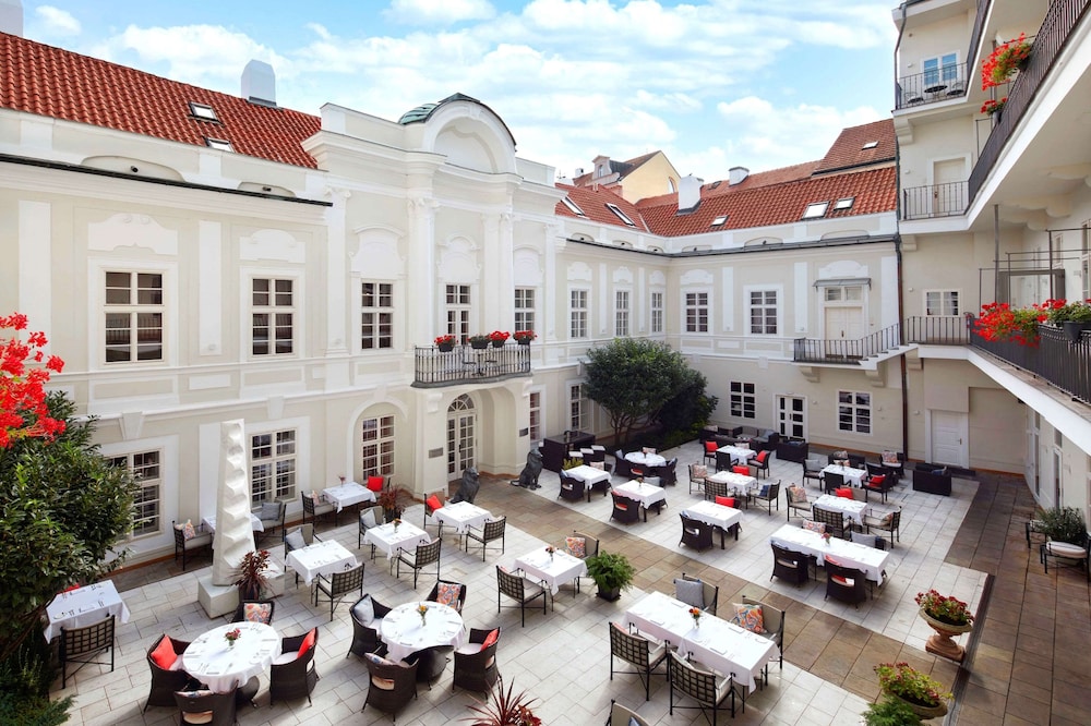 The Mozart Prague 64/72