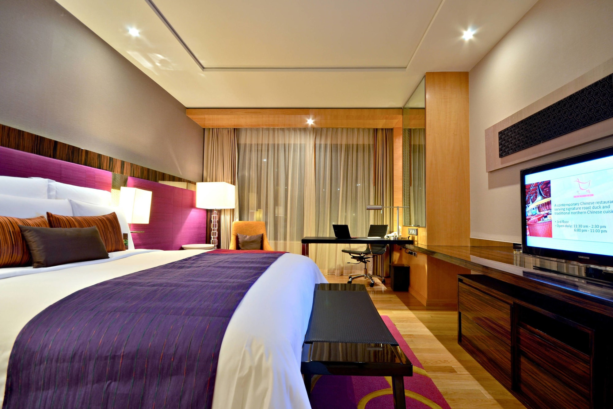 جناح كلوب بسريرين مزدوجين بـ3 غرف نوم، Renaissance Bangkok Ratchaprasong Hotel 2/9
