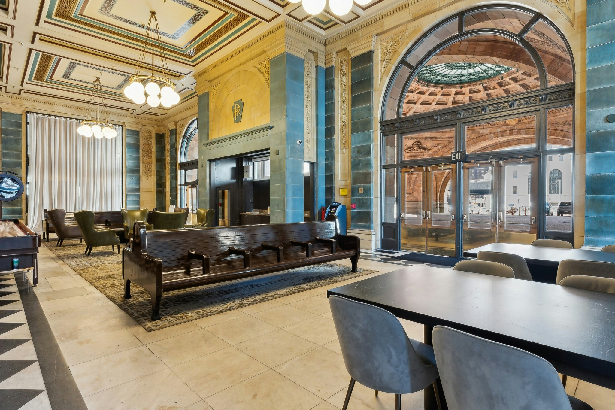 Placemakr Downtown Pittsburgh at The Pennsylvanian 9/14