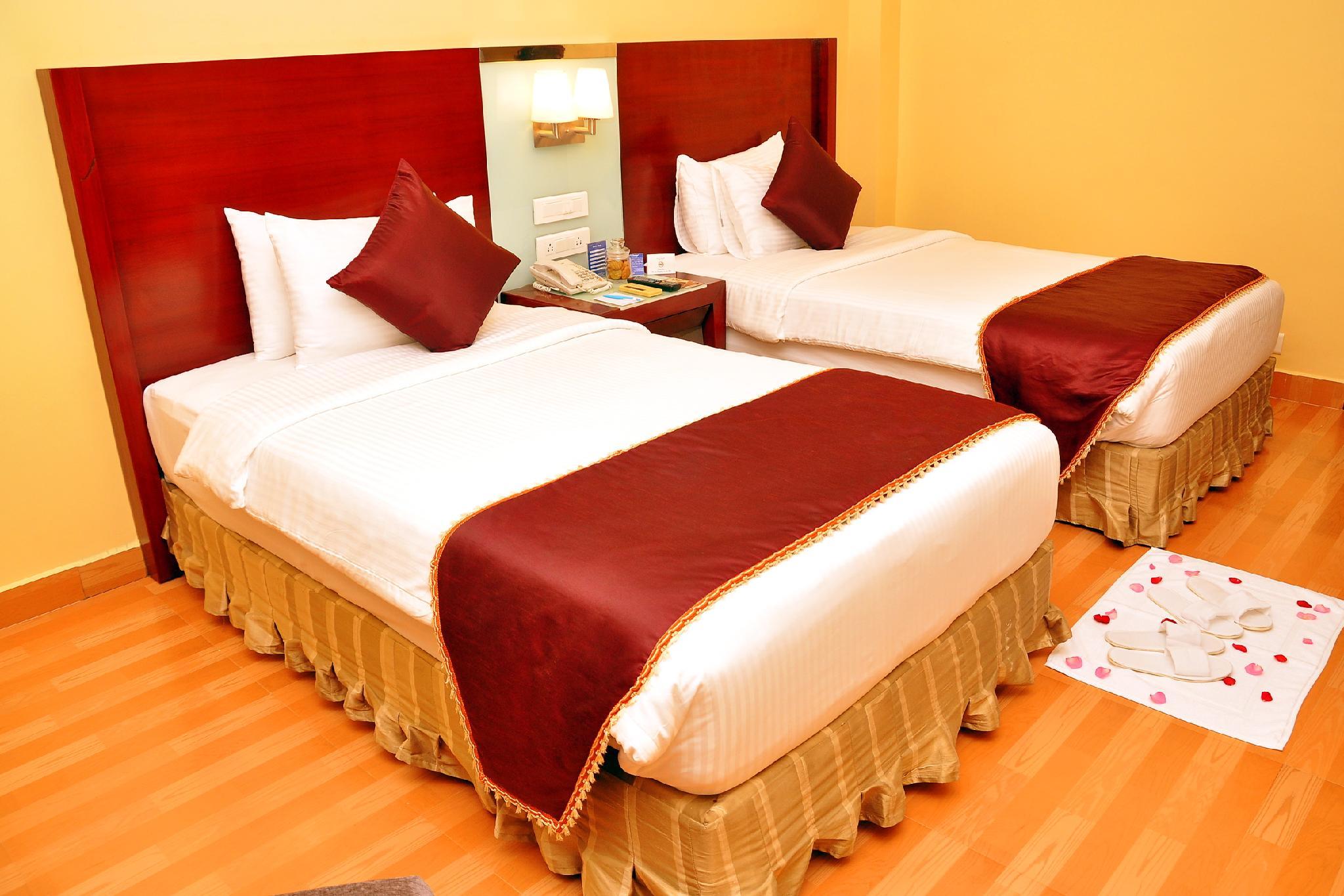 DELUXE, TWIN BEDS