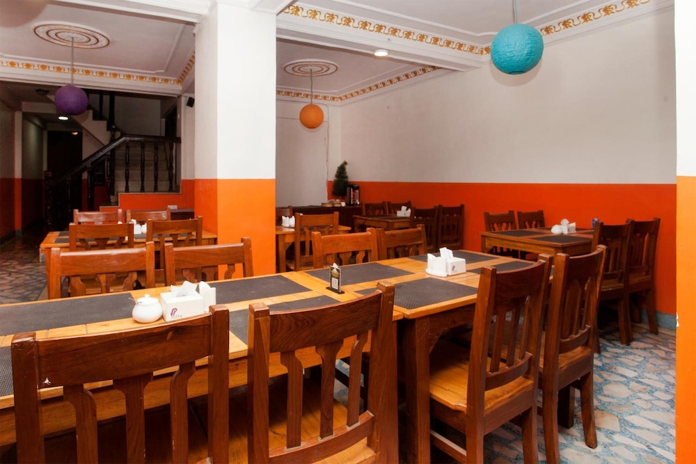 Kathmandu Regency Hotel 48/59