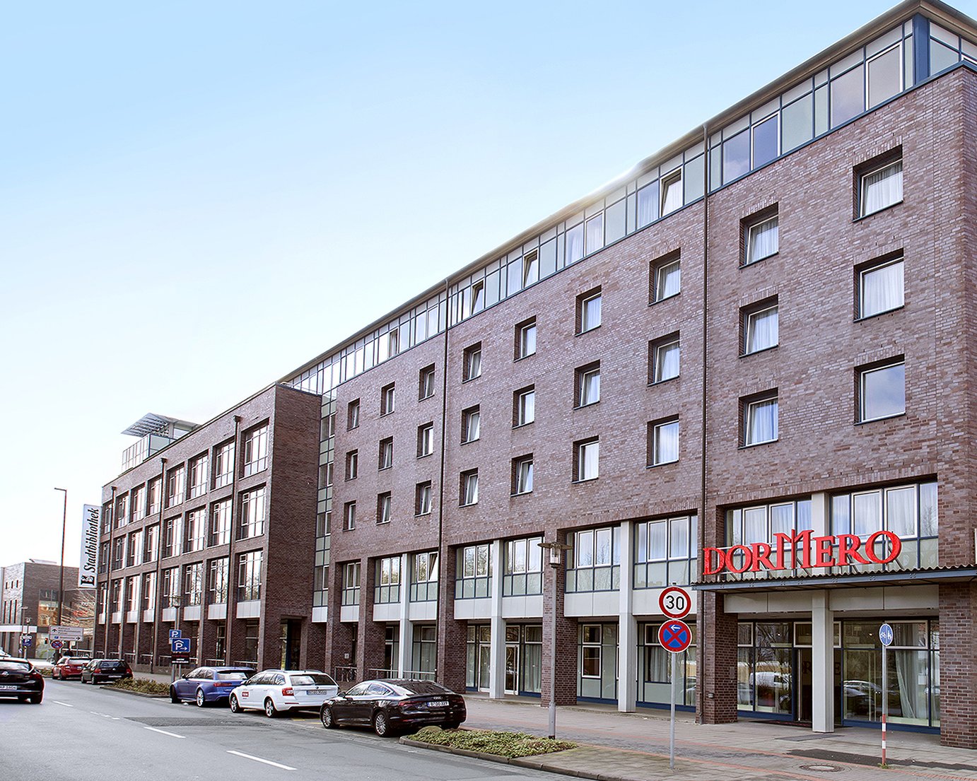 DORMERO Hotel Hannover-Langenhagen Airport 26/27