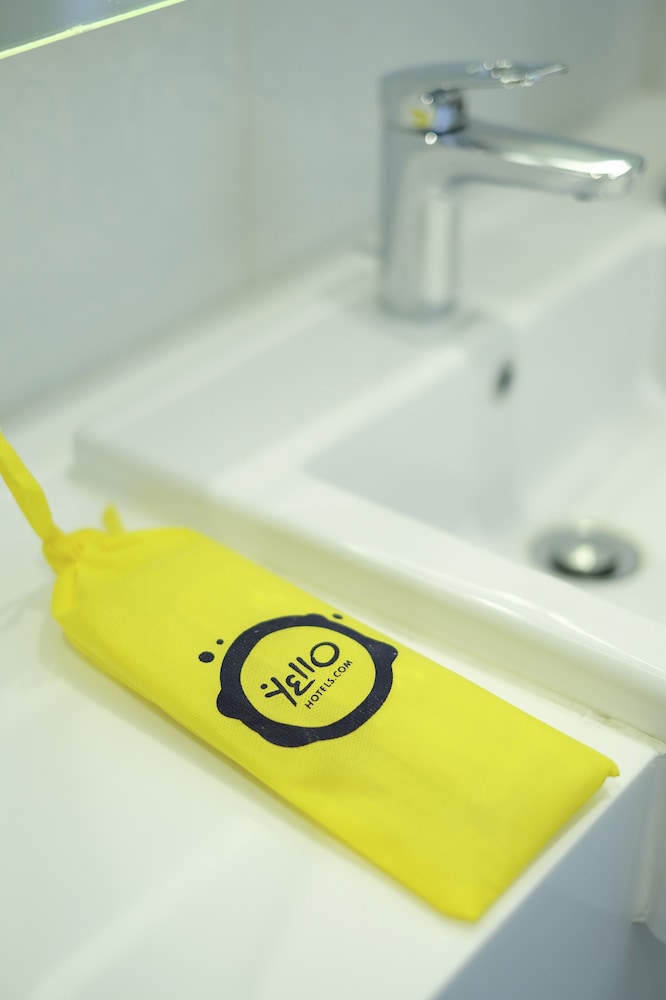 Yello Hotel Harmoni Jakarta 34/64