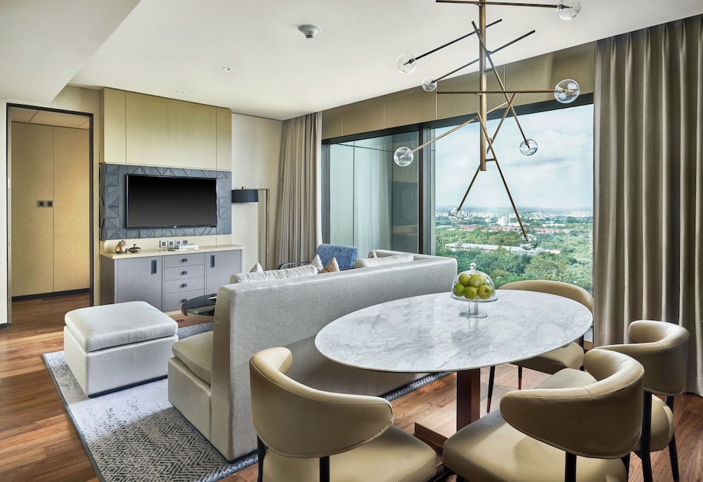 The Den Bengaluru, LXR Hotels & Resorts 39/50