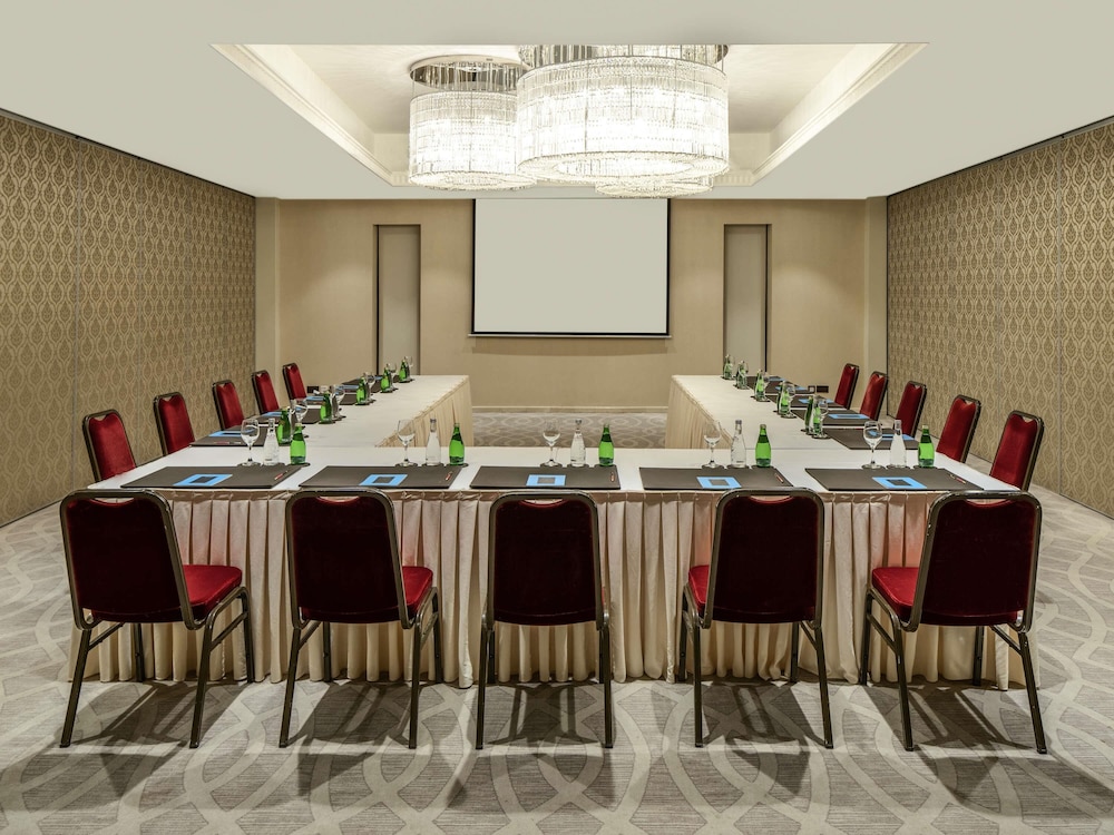 Sofitel Bahrain Zallaq Thalassa Sea and Spa 58/70