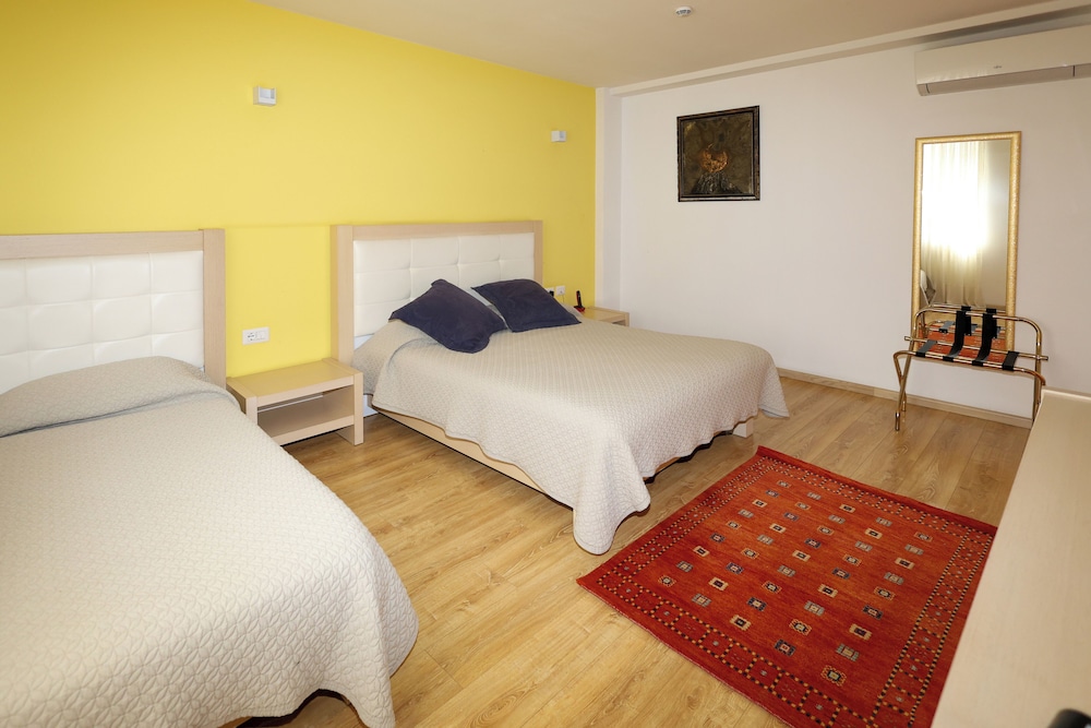 Lanai, Comfort, Double Bed, Courtyard View